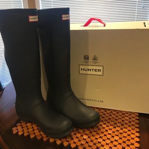 Authentic Hunter rainboots tall Navy size 10